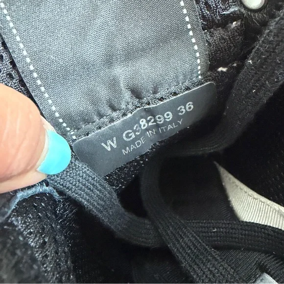 HTF Chanel Rev Sneakers in White and Black US 6 Womens - Picture 7 of 9